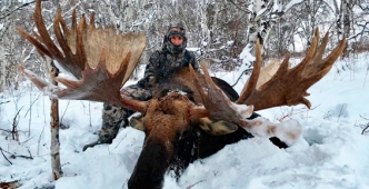Самого крупного лося в истории добыла женщина