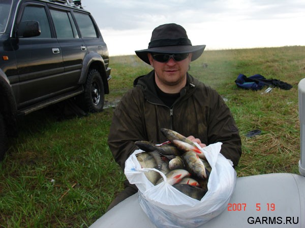 Рыбалка на окуня на Песчанке май 2007г.(Челябинская область)