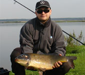 Ловля карпа с корабликом "Fischfeeder"