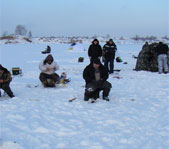 Рыбалка на  озере Бирюзовое январь 2009г. (Челябинская область)