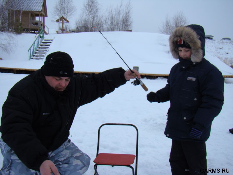 Рыбалка на  озере Бирюзовое январь 2009г. (Челябинская область)