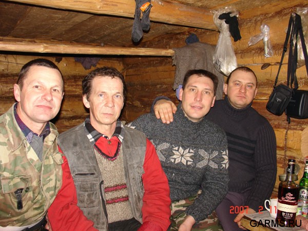 Охота на медведя на берлоге февраль 2007г.  (Республика Коми)