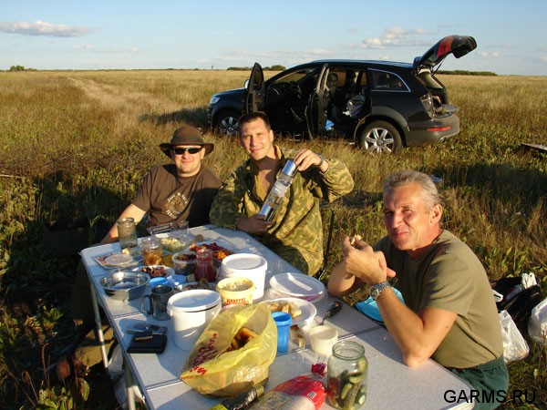 Все, за предстоящуюю охоту...