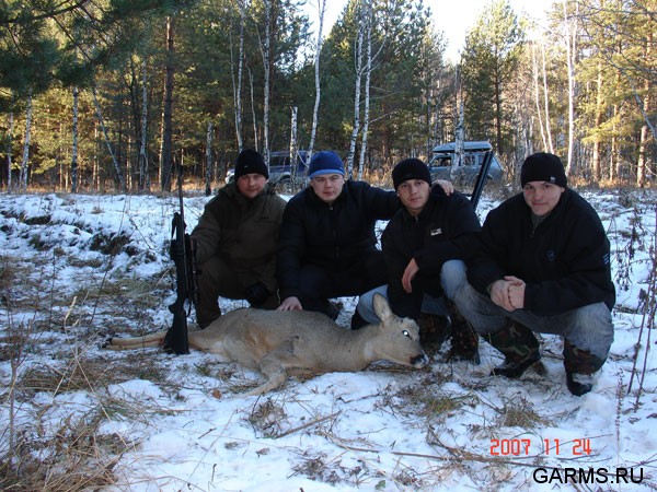 Участники загонной охоты на косулю.