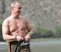 Владимир Путин поздравил с Днем рыбака и напомнил о платной рыбалке