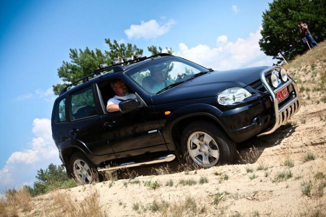 модификация Chevrolet NIVA, оснащенная полным пакетом безопасности.